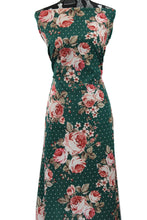 Load image into Gallery viewer, Jewelled Rose in Green - $22 pm - Scuba